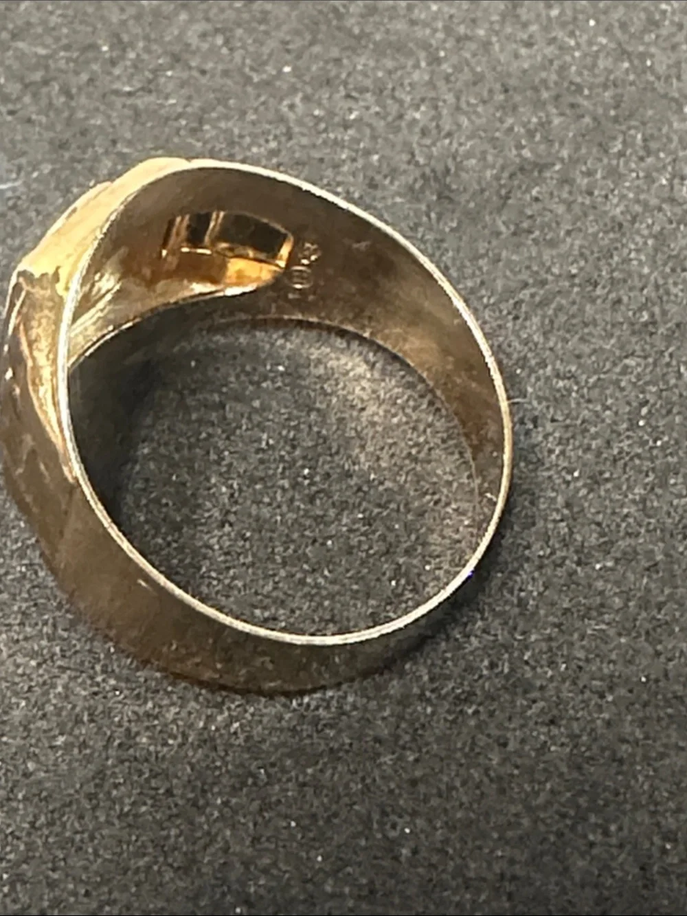 18K Saudi Gold Men’s Ring Size 10 Two-Tone